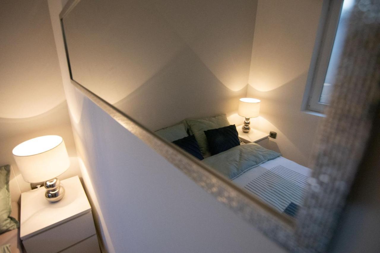 Flexible Selfcheckins 27 - Bedroom - New Zagreb Bagian luar foto